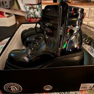 Demonia. Shaker. Size 7. Worn once.